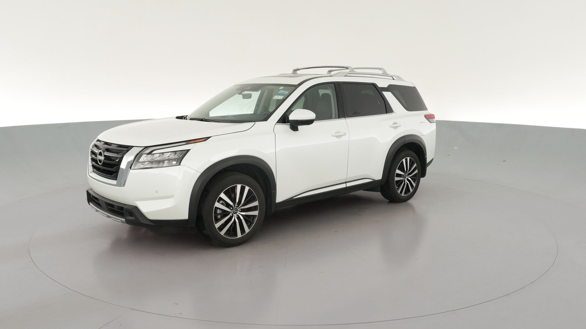 2025 Nissan Pathfinder vehicle photo
