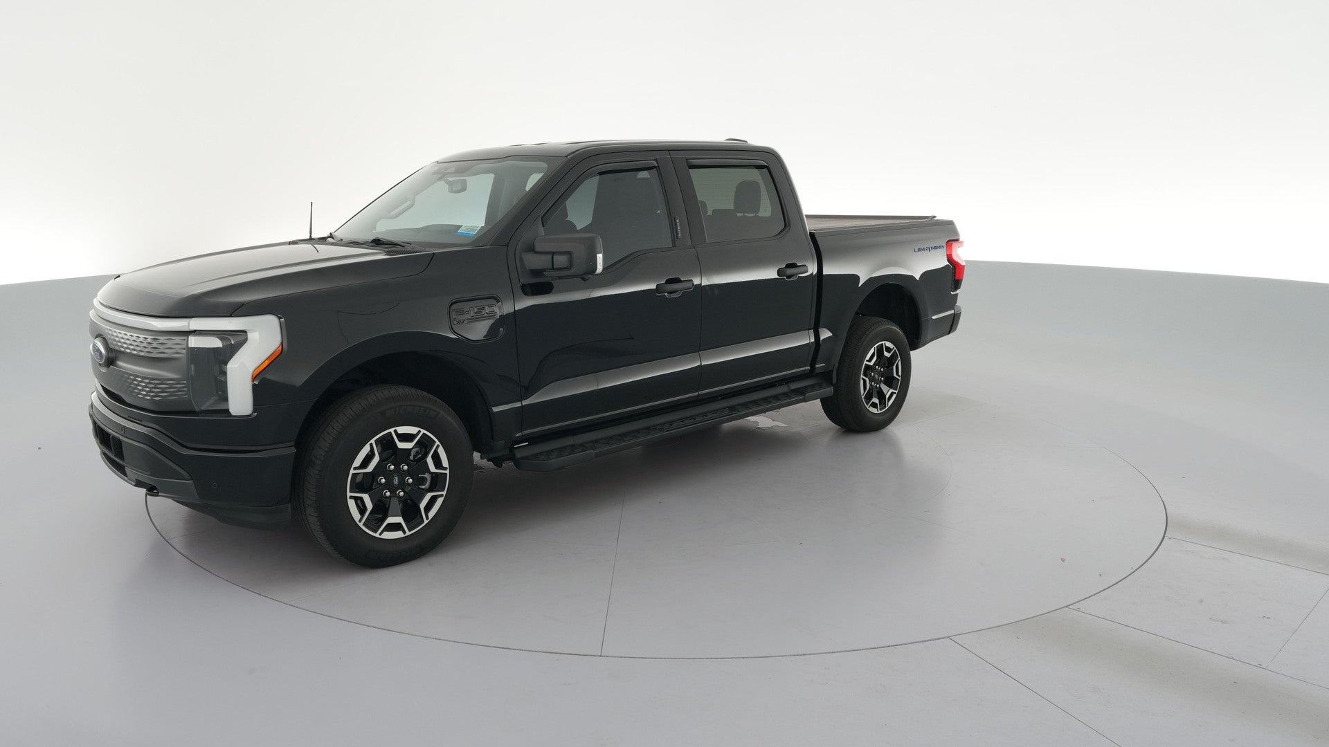2023 Ford F150 Lightning vehicle photo