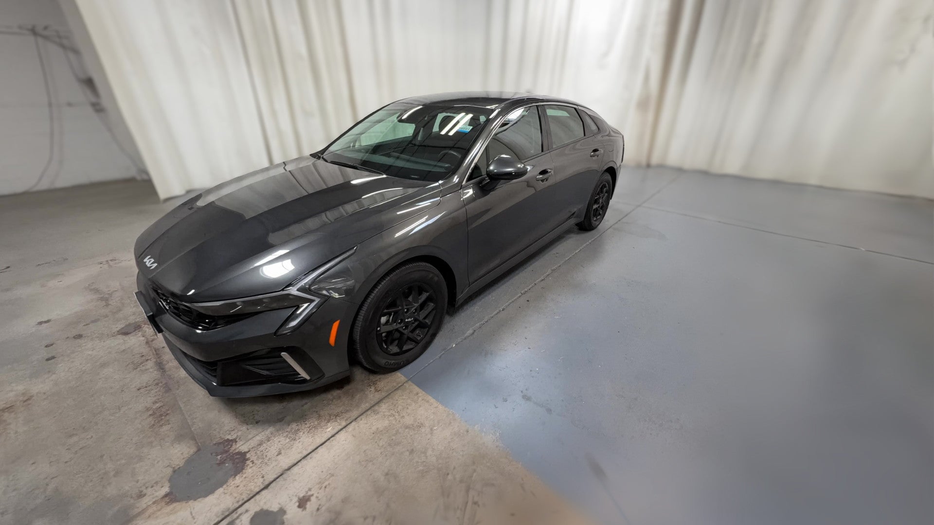 2025 Kia K5 vehicle photo