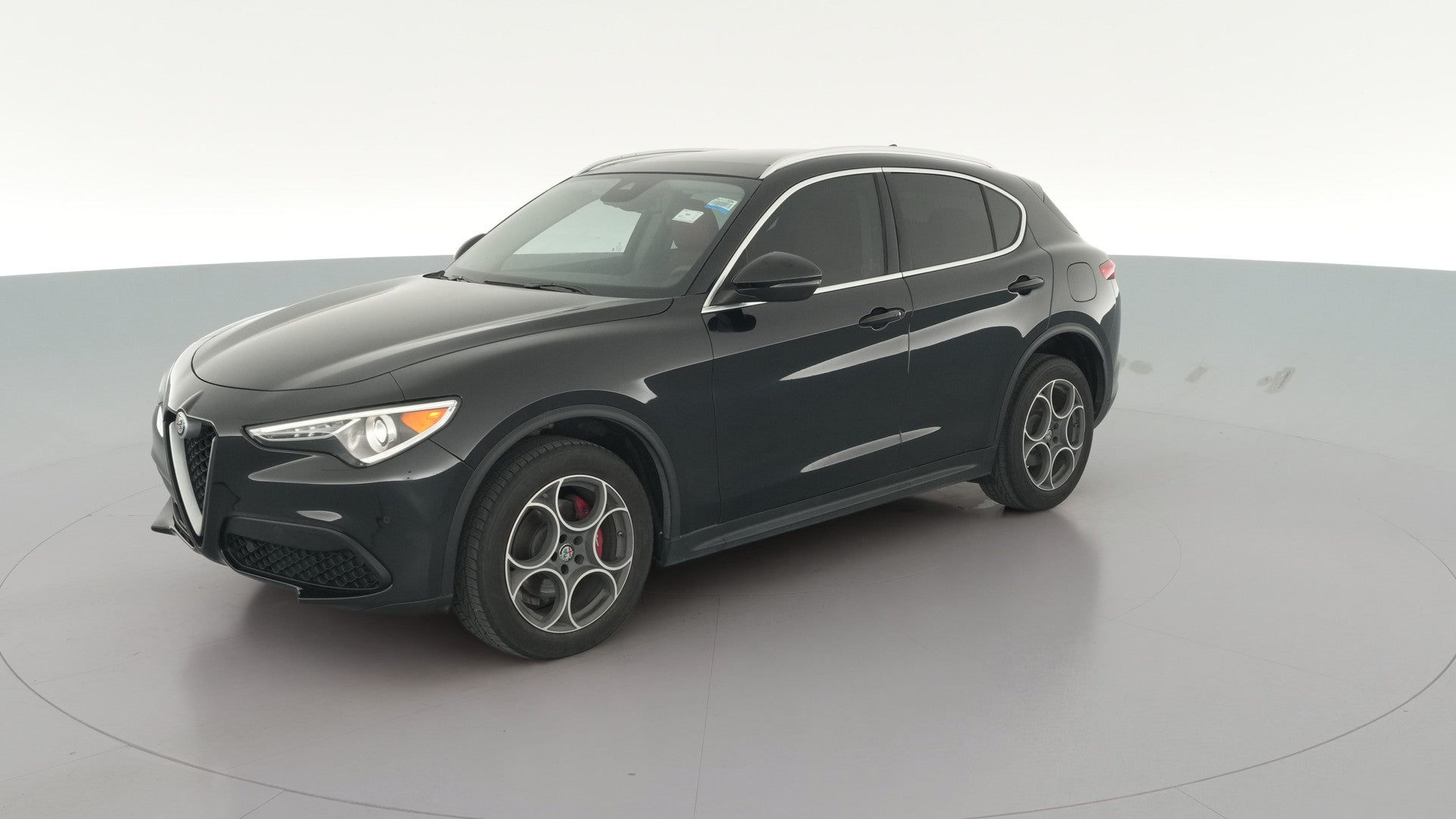2019 Alfa Romeo Stelvio vehicle photo
