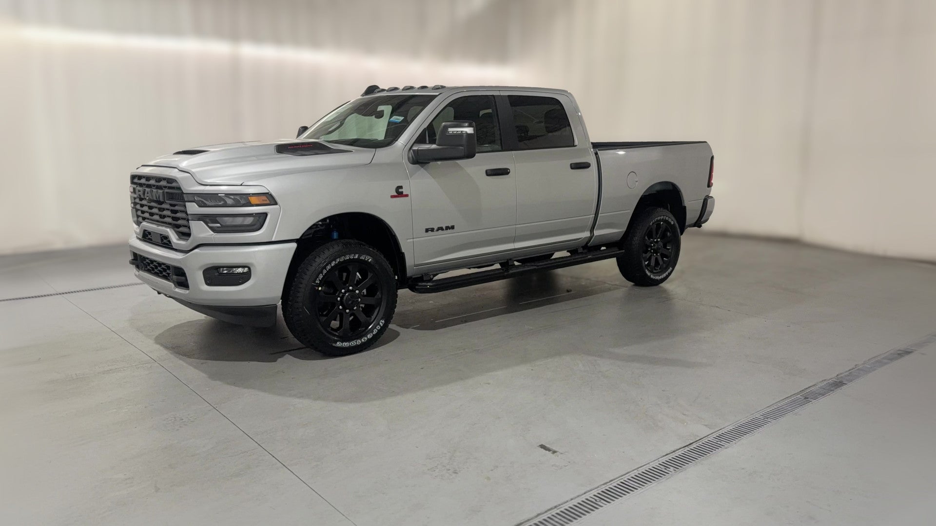 2026 Ram 2500 Crew Cab vehicle photo