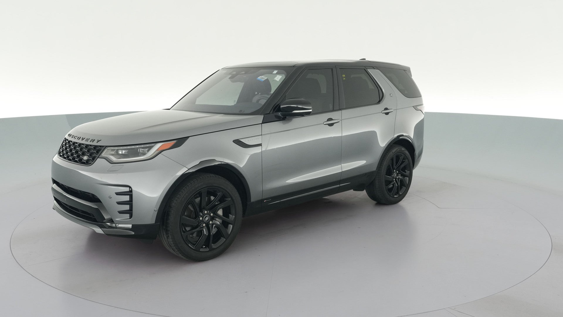 2021 Land Rover Discovery vehicle photo