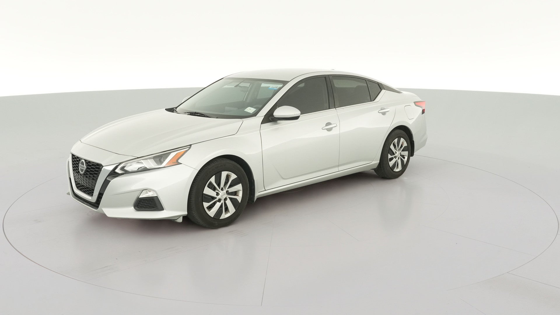 2020 Nissan Altima vehicle photo