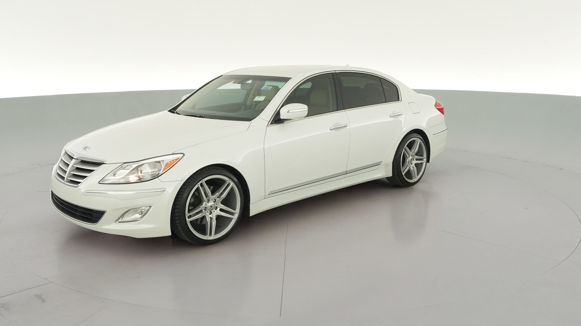 2013 Hyundai Genesis vehicle photo