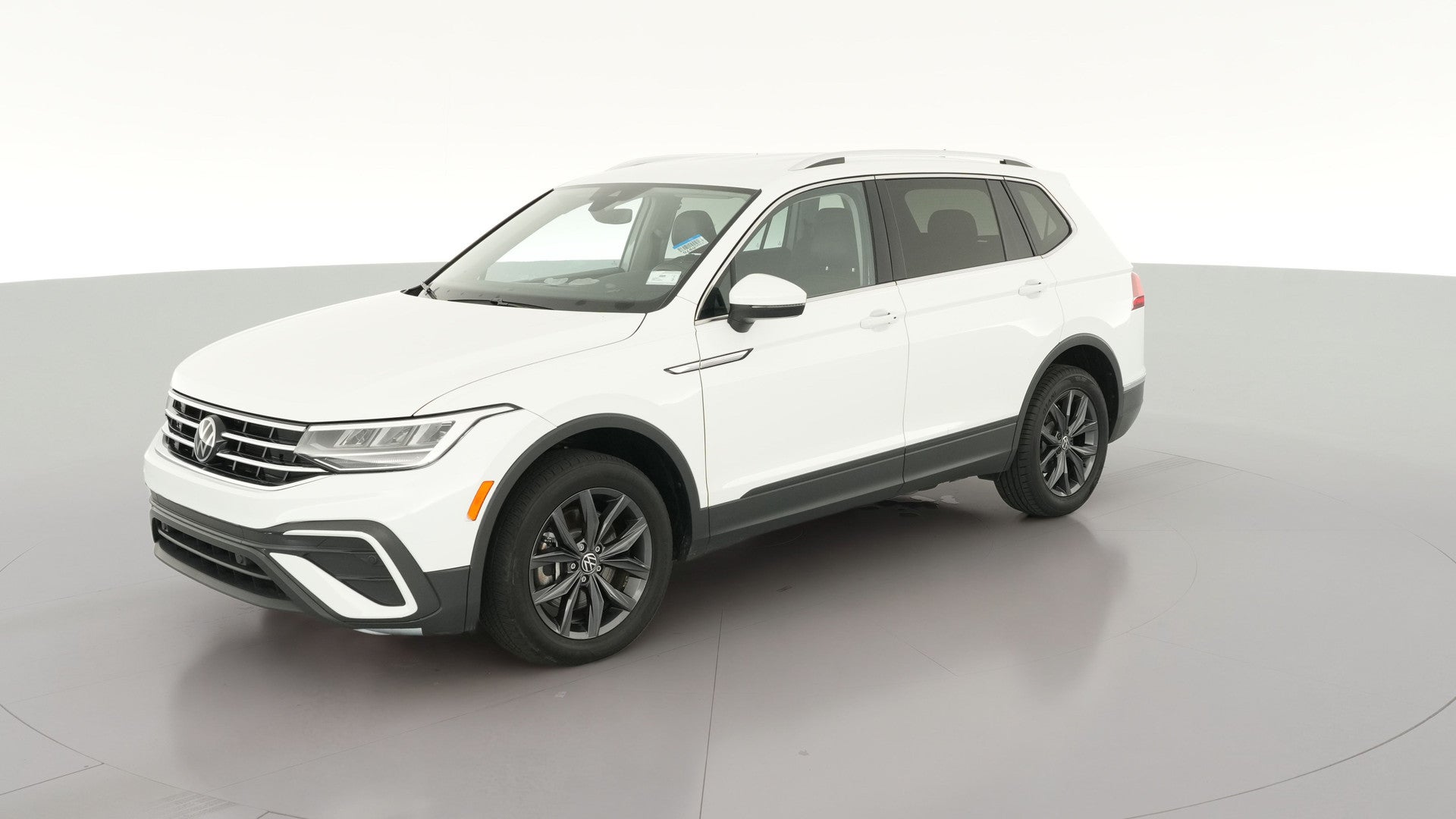 2024 Volkswagen Tiguan vehicle photo