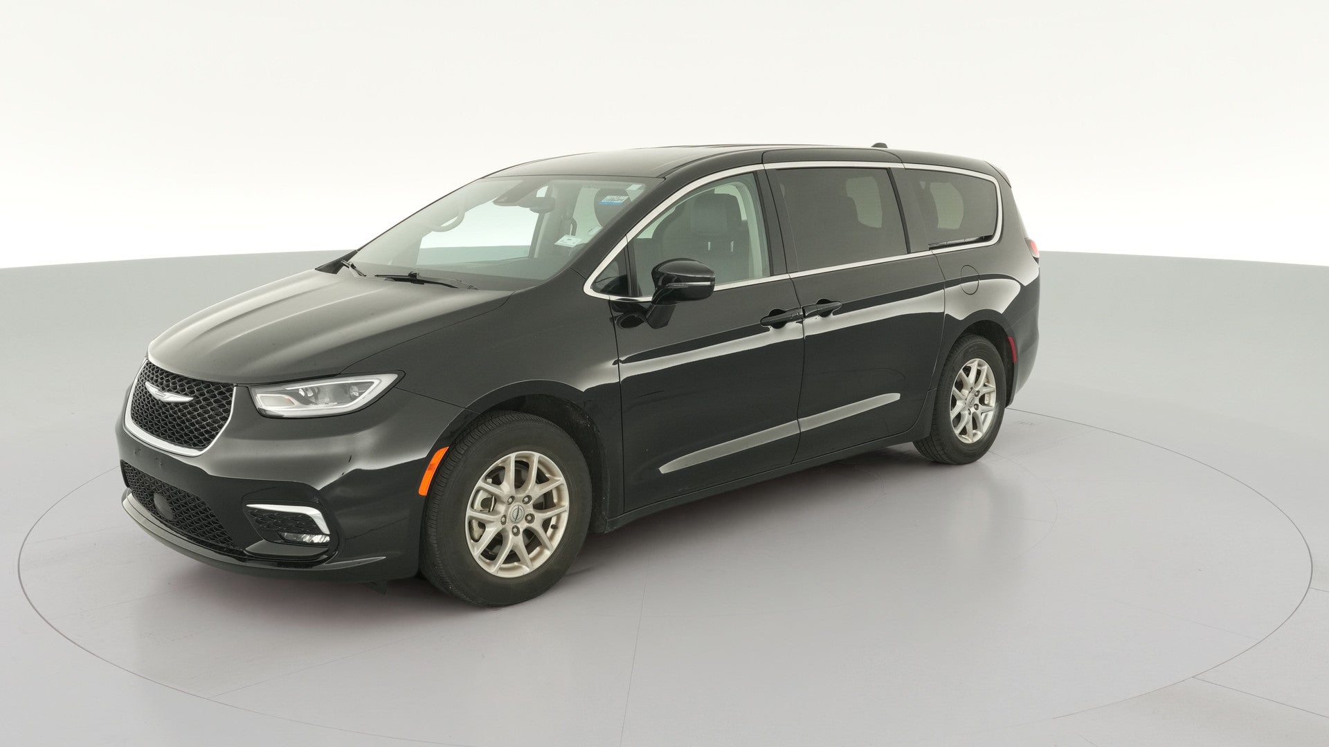 2024 Chrysler Pacifica vehicle photo