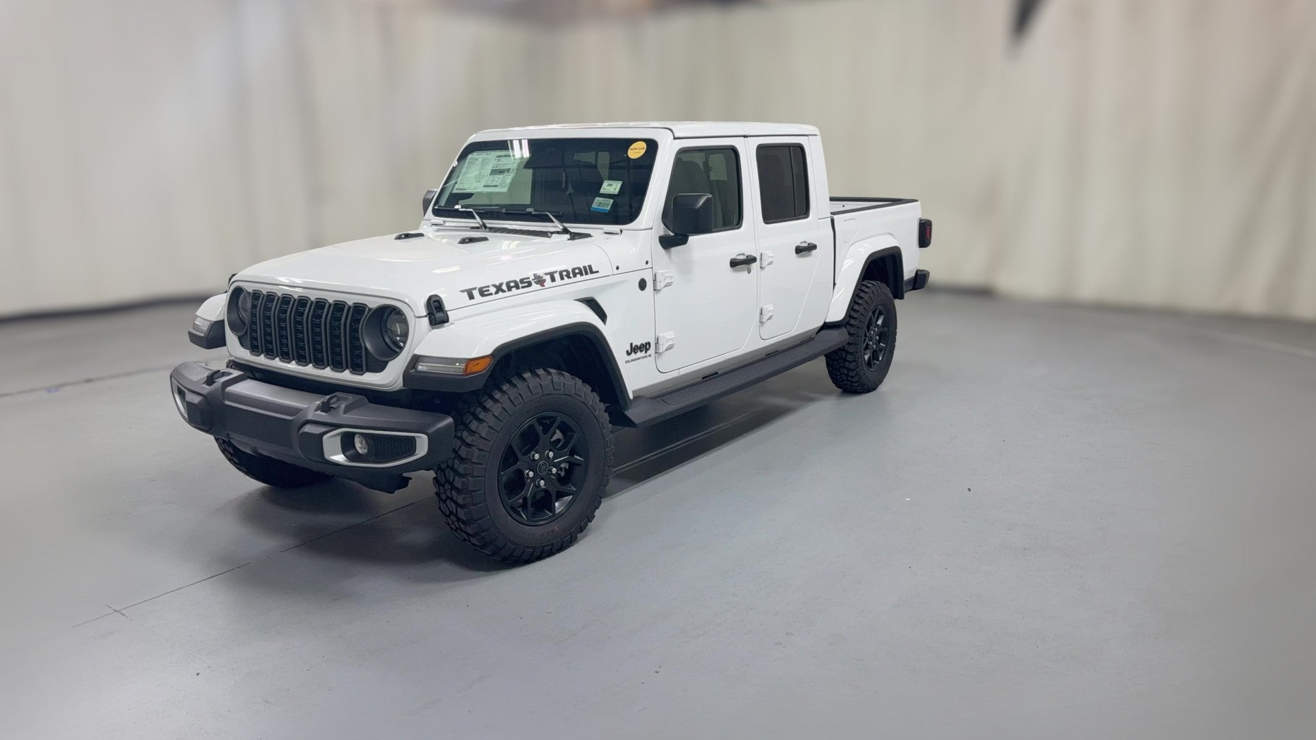 2026 Jeep Gladiator vehicle photo