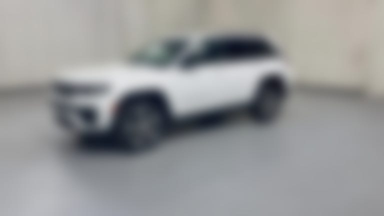 2026 Jeep Grand Cherokee vehicle photo