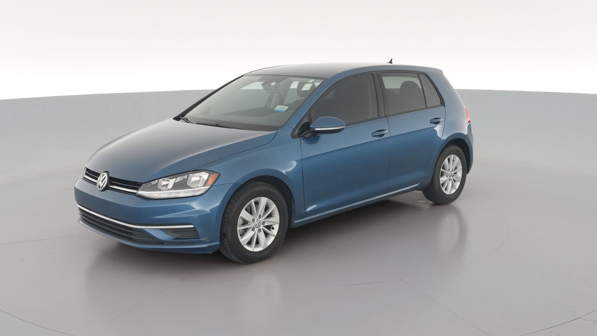 2018 Volkswagen Golf vehicle photo