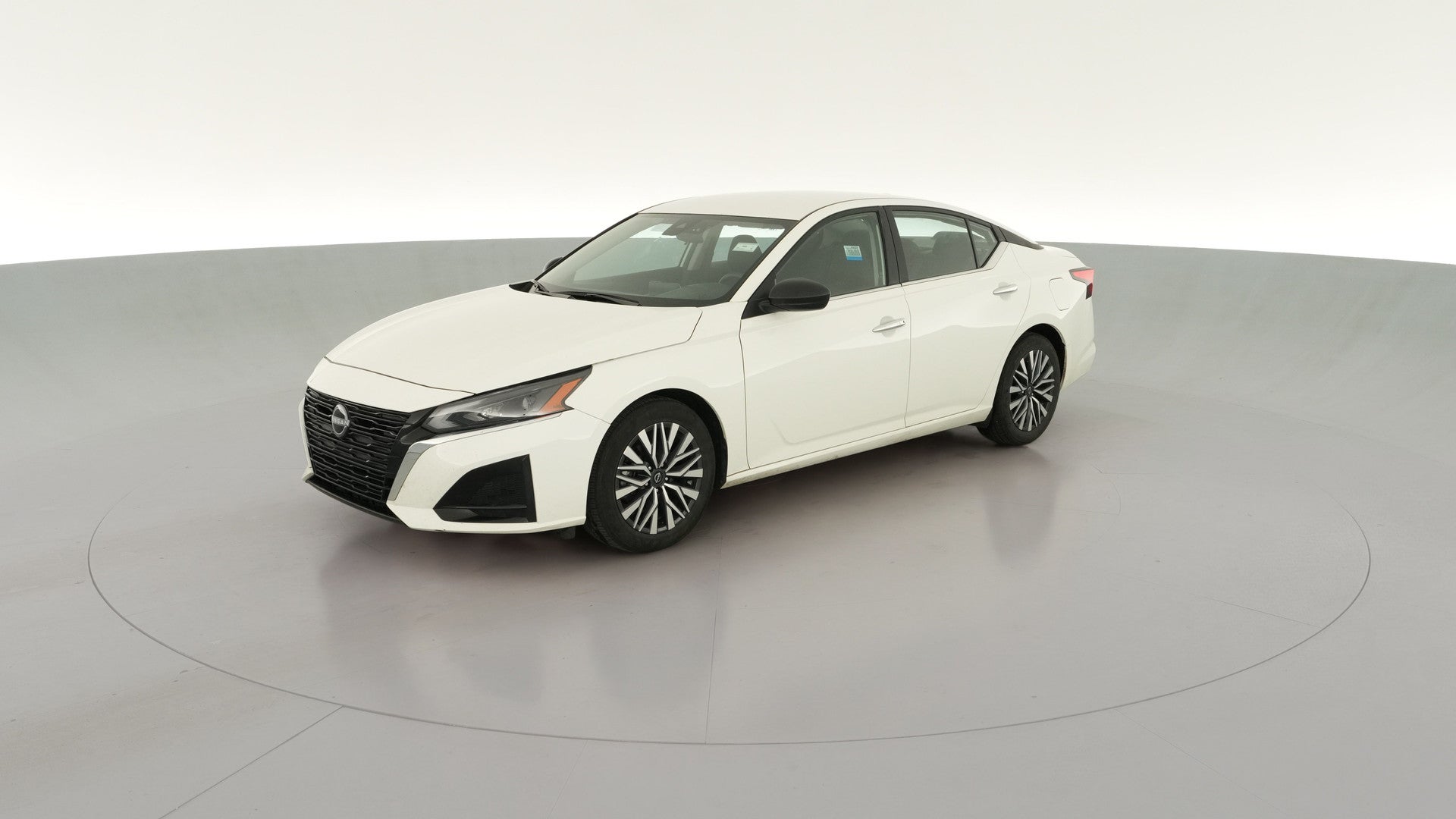 2025 Nissan Altima vehicle photo