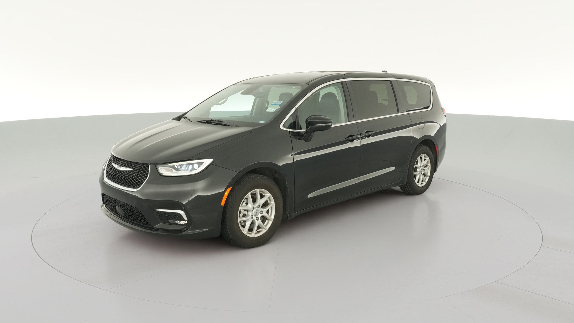 2024 Chrysler Pacifica vehicle photo