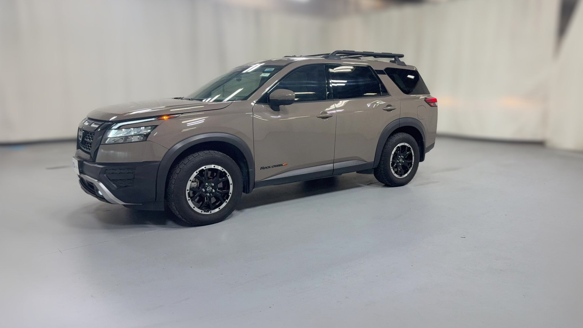 2024 Nissan Pathfinder vehicle photo