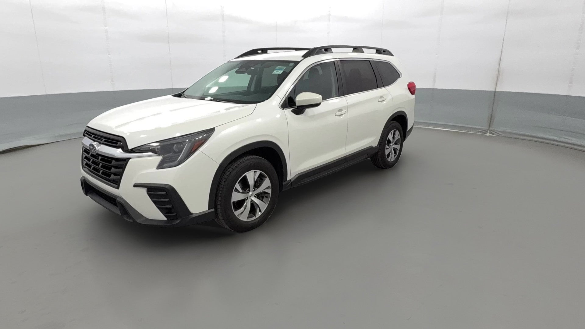 2024 Subaru Ascent vehicle photo