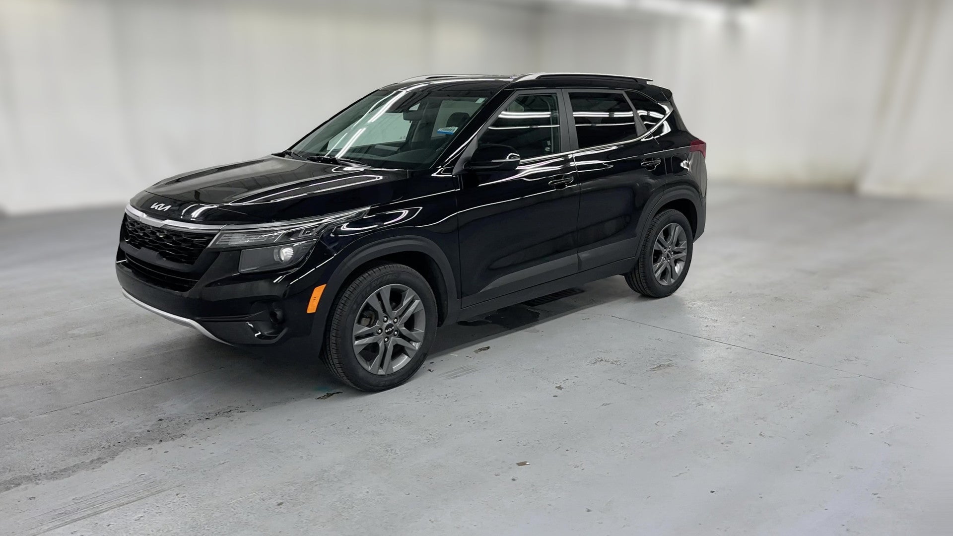 2023 Kia Seltos vehicle photo