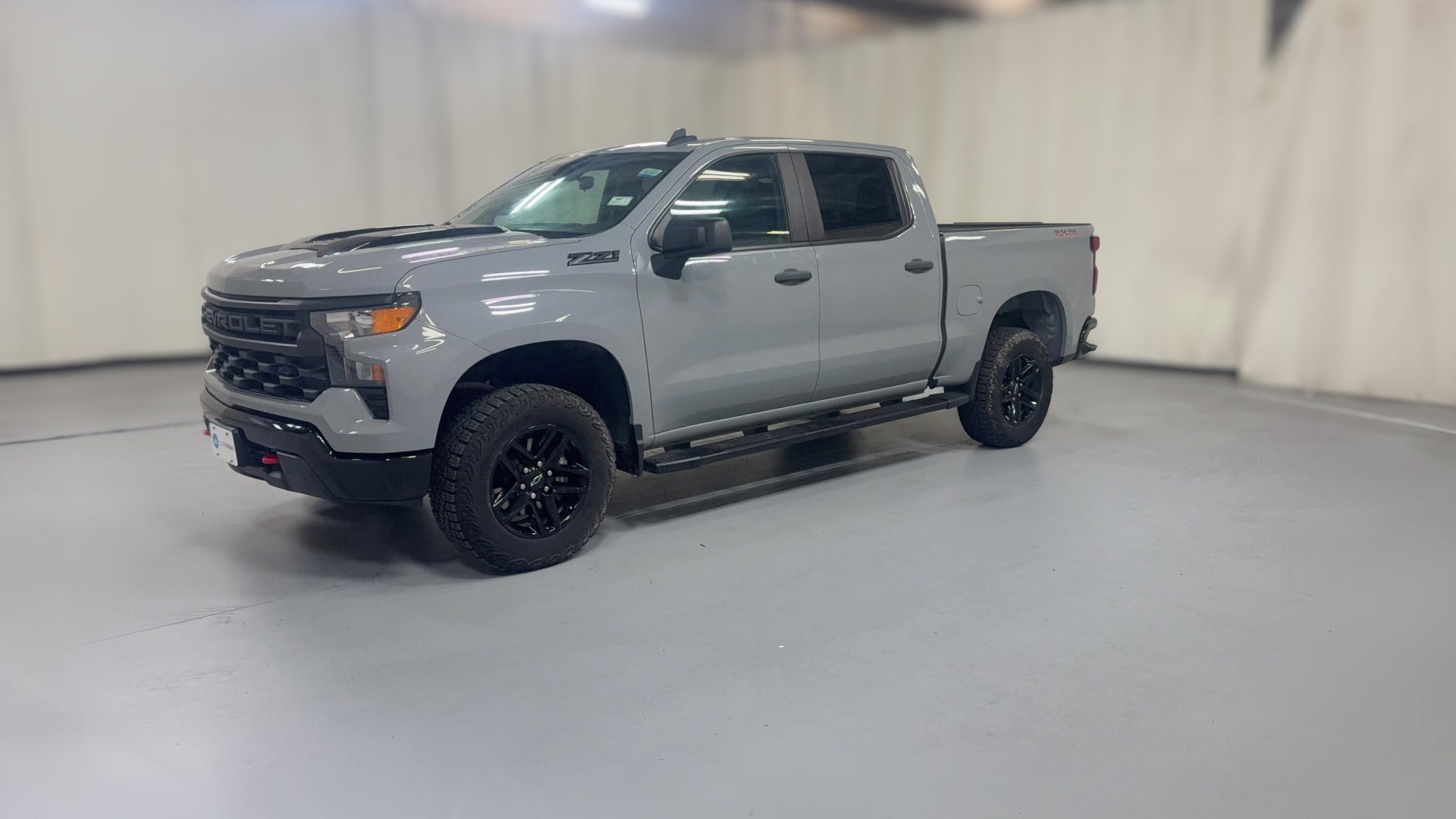 2024 Chevrolet Silverado 1500 Crew Cab vehicle photo
