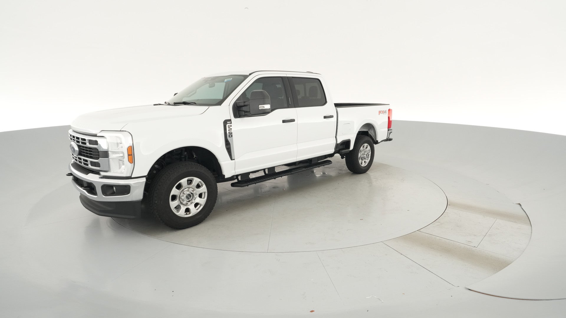2024 Ford F250 Super Duty Crew Cab vehicle photo