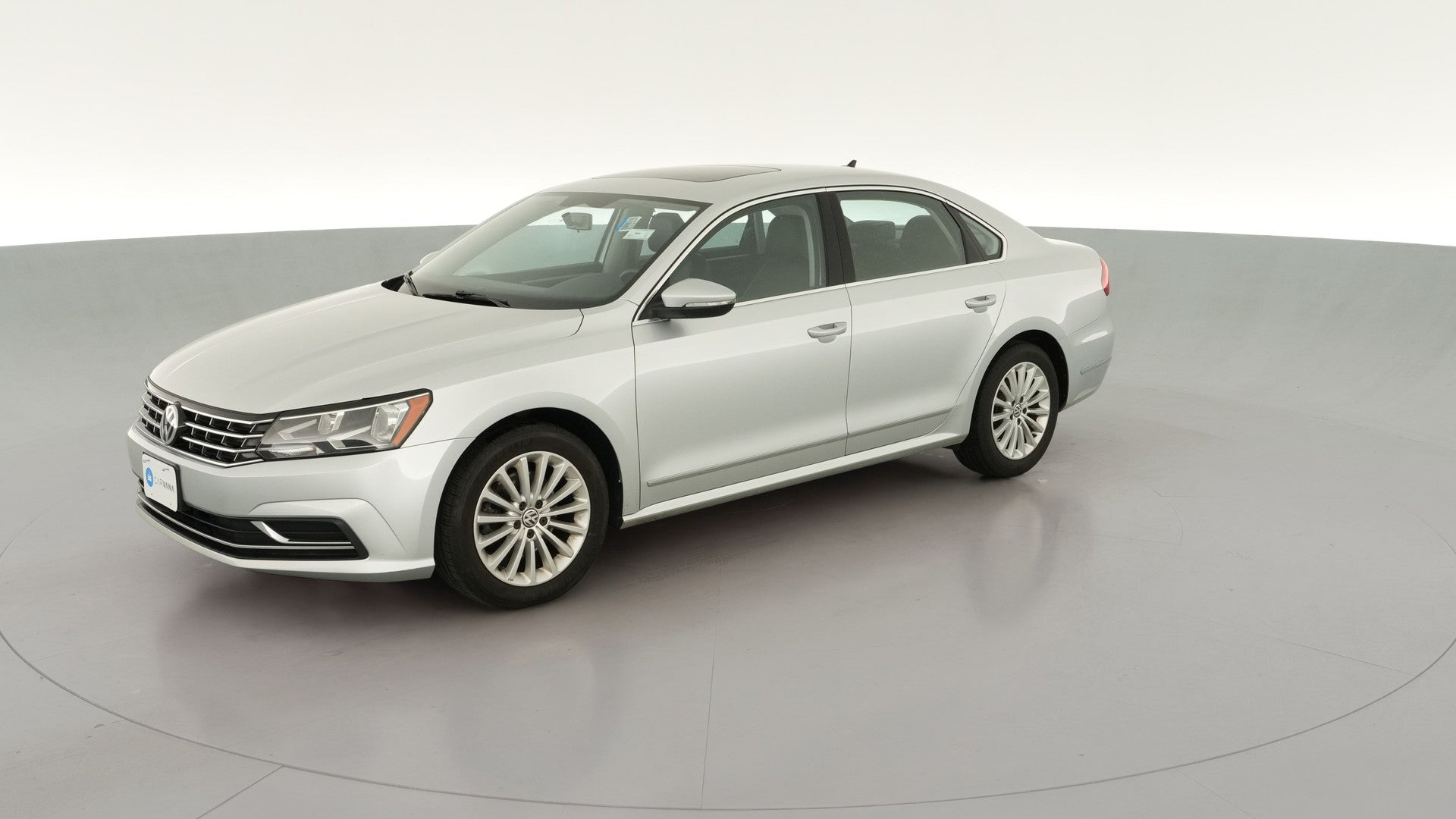 2016 Volkswagen Passat vehicle photo