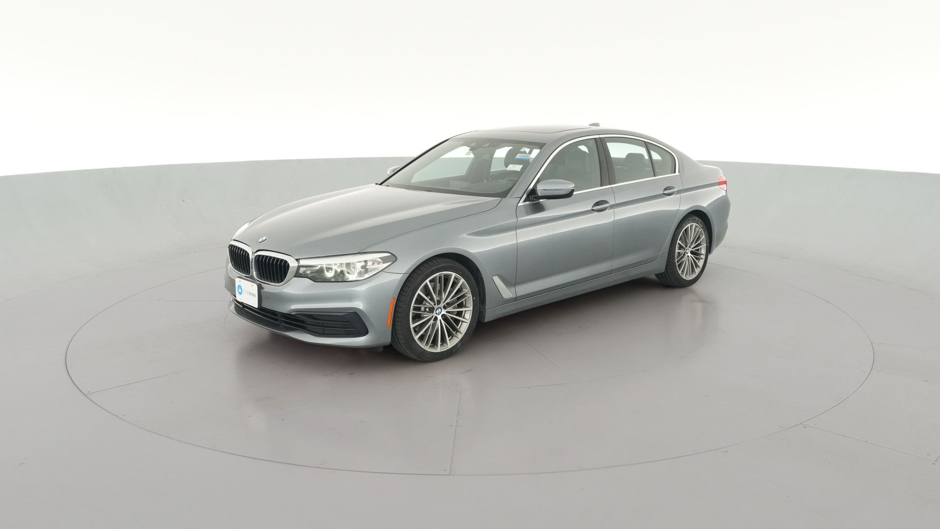 2019 BMW 5 Series vehicle photo