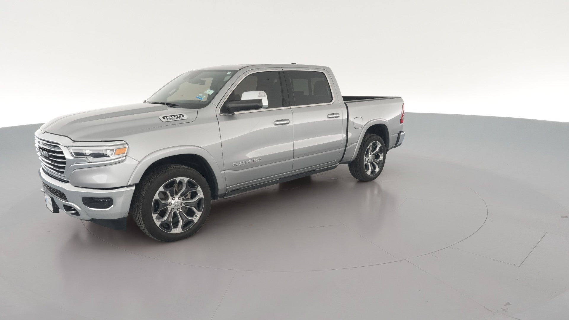 2019 Ram 1500 Crew Cab vehicle photo