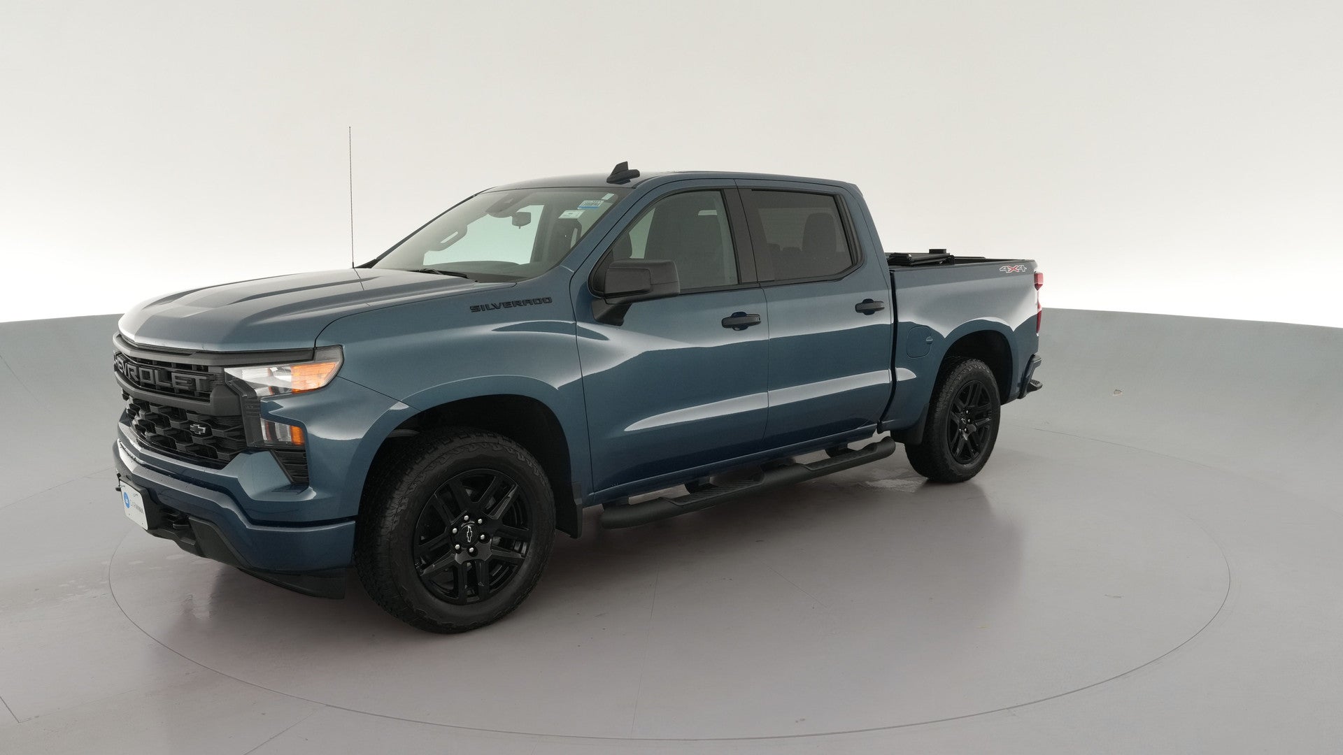 2024 Chevrolet Silverado 1500 Crew Cab vehicle photo