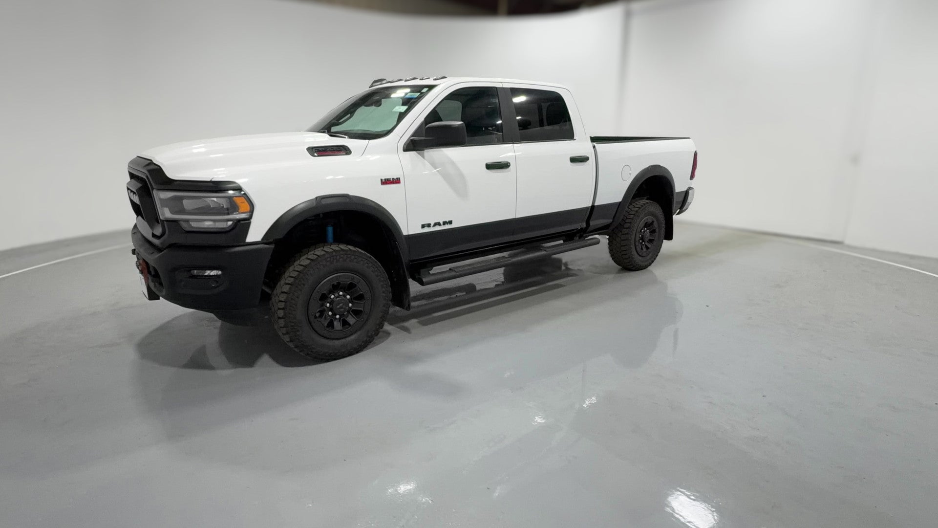 2022 Ram 2500 Crew Cab vehicle photo