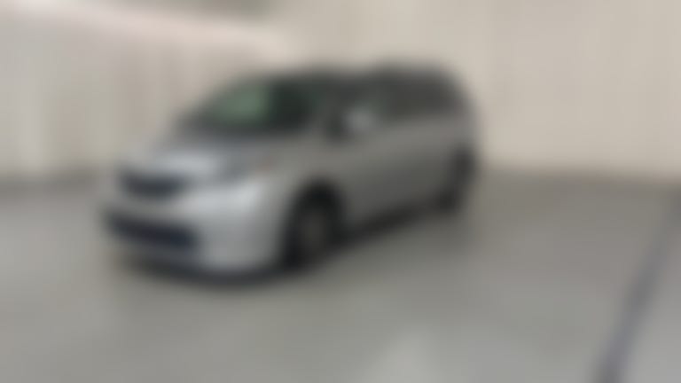 2016 Toyota Sienna vehicle photo