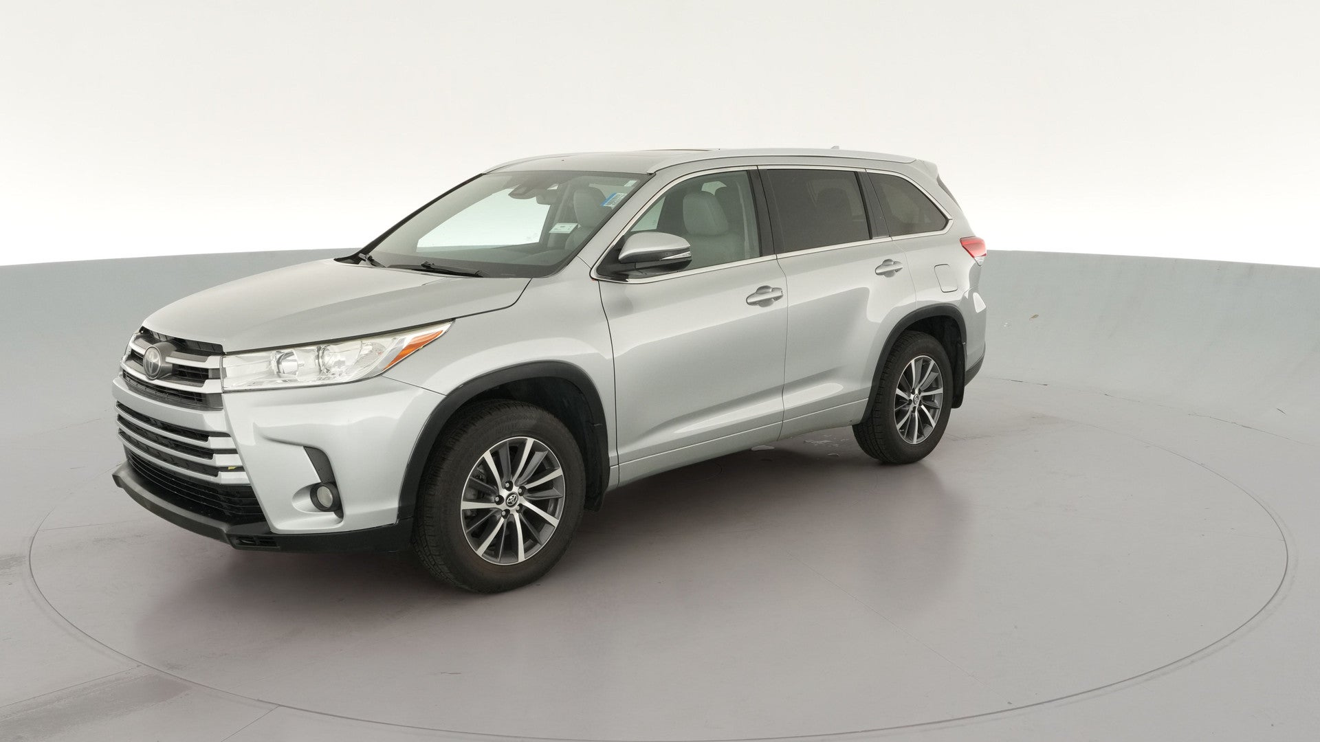 2017 Toyota Highlander vehicle photo
