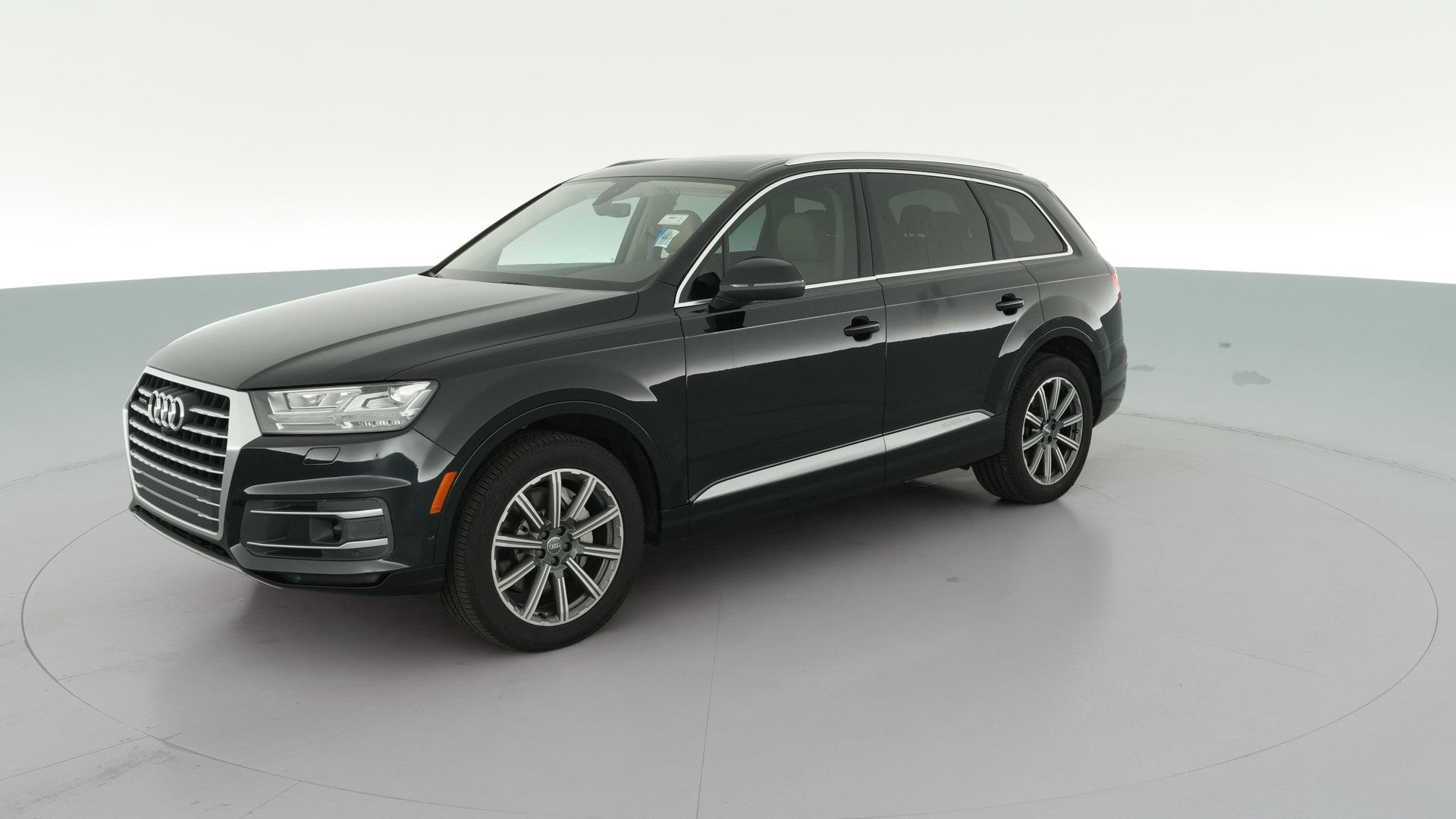 2019 Audi Q7 vehicle photo