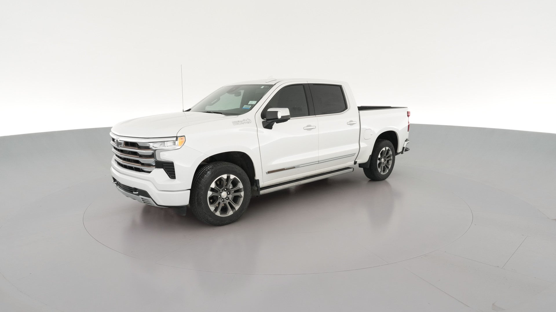 2022 Chevrolet Silverado 1500 Crew Cab vehicle photo