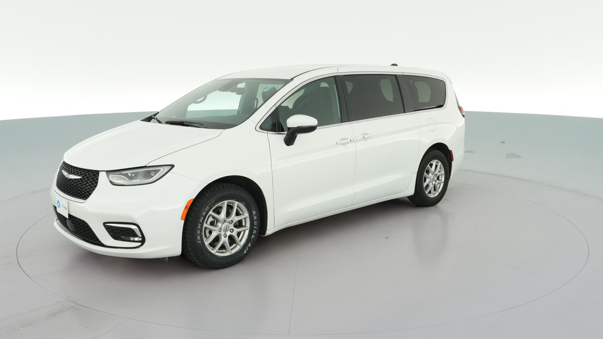 2023 Chrysler Pacifica vehicle photo