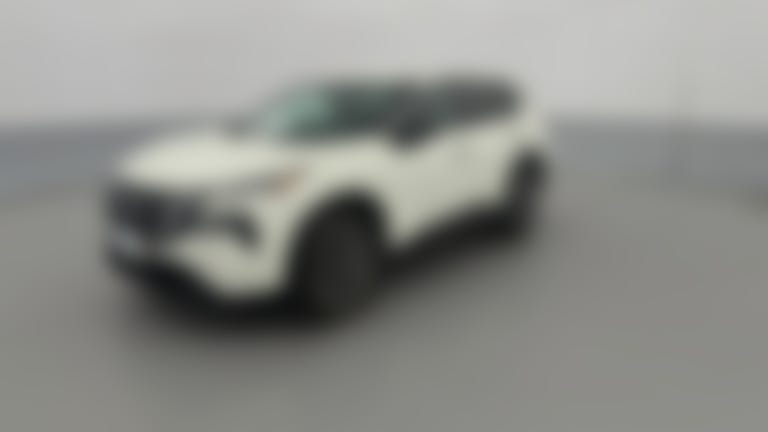 2024 Nissan Rogue vehicle photo