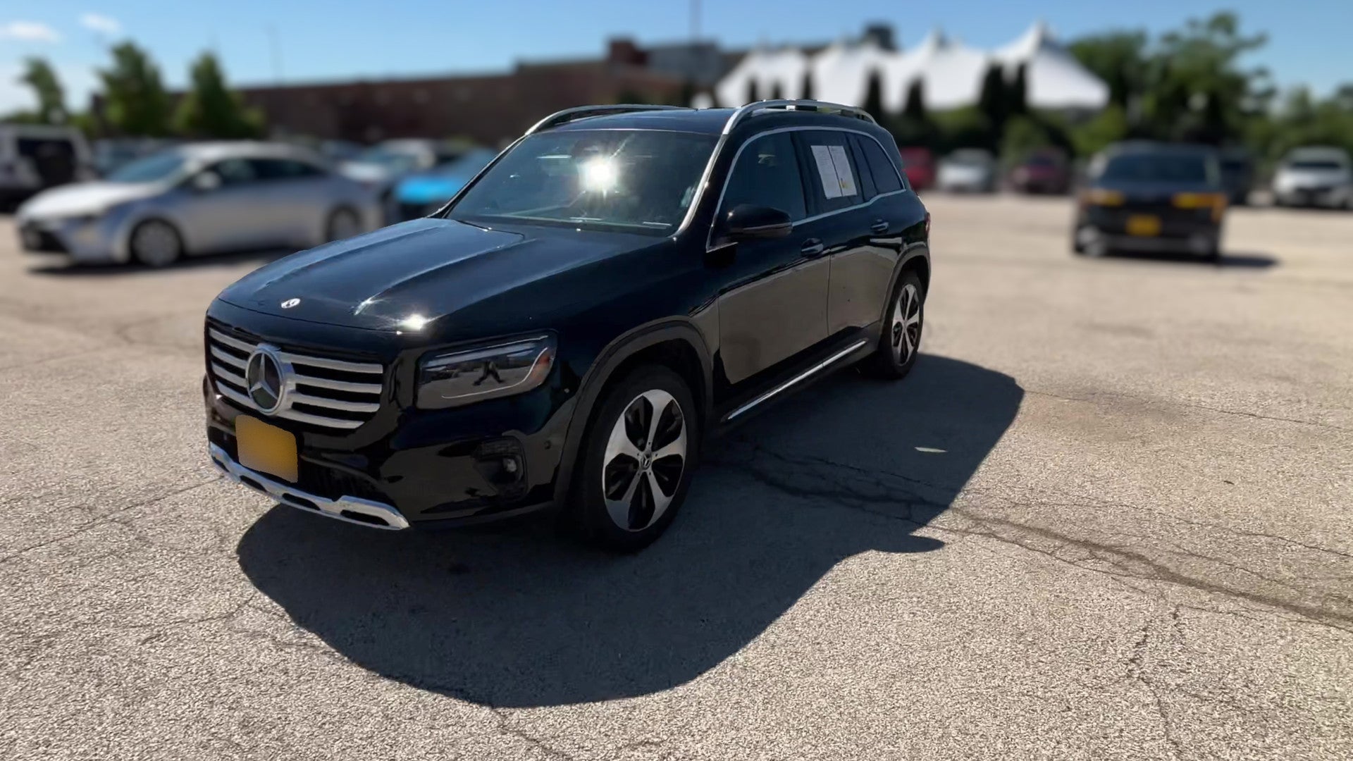 2025 Mercedes-Benz GLB vehicle photo