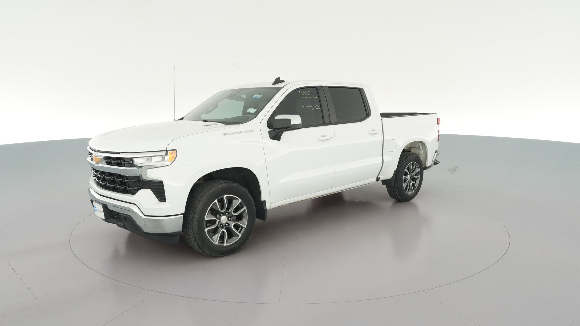 2022 Chevrolet Silverado 1500 Crew Cab vehicle photo