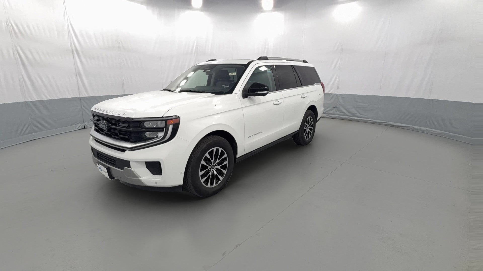 2025 Ford Expedition vehicle photo