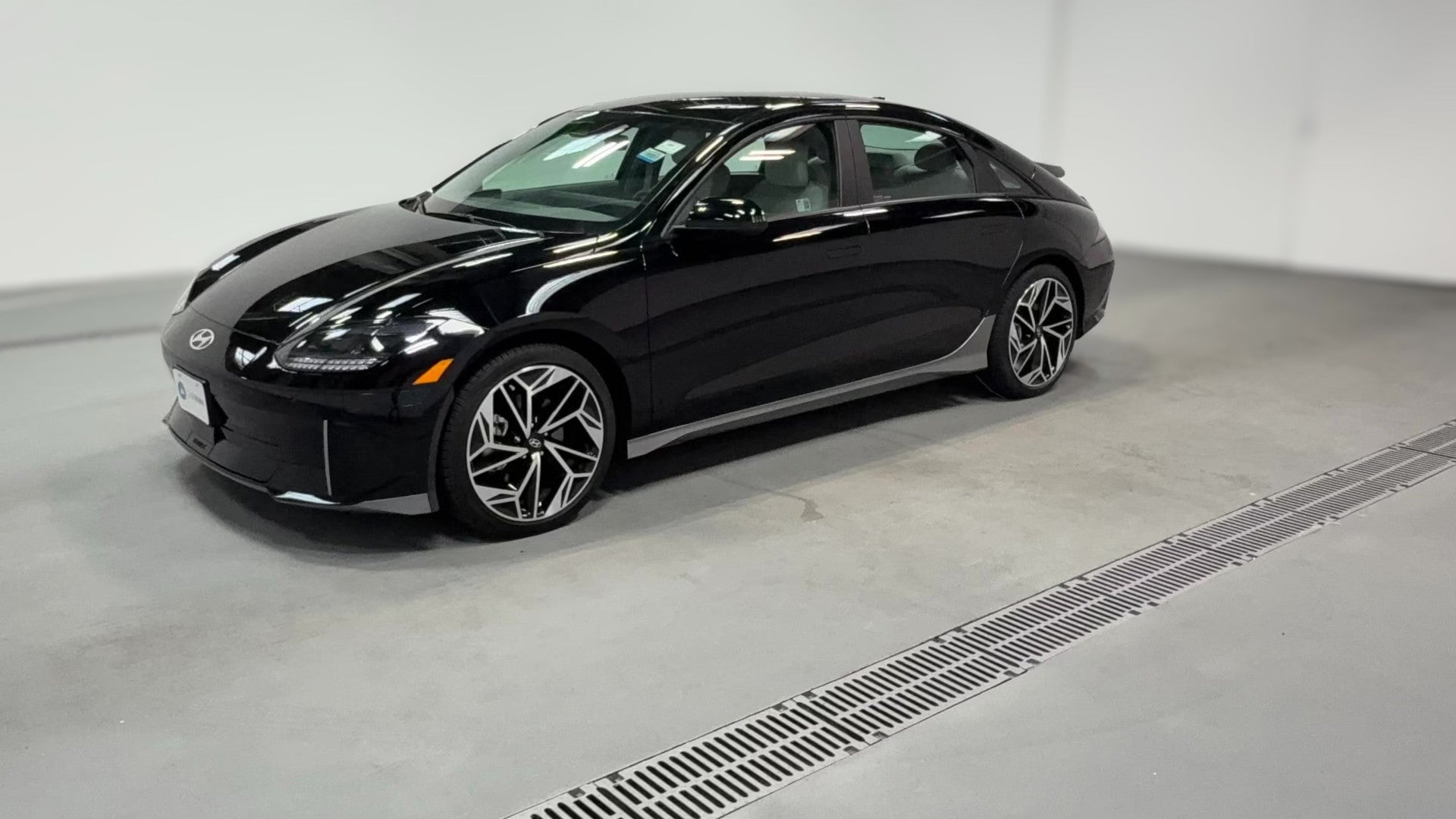 2024 Hyundai IONIQ 6 vehicle photo