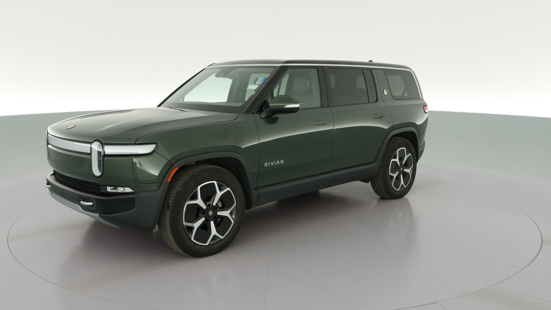 2024 Rivian R1S vehicle photo