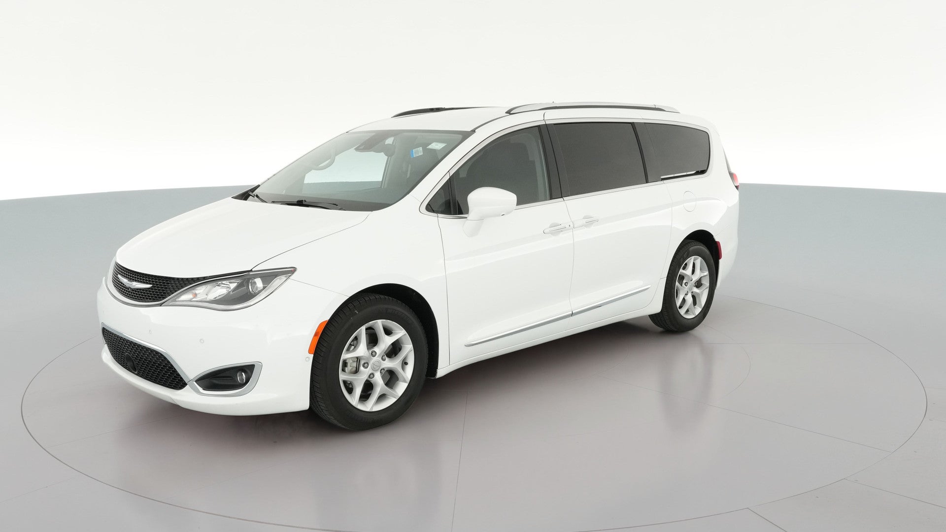 2017 Chrysler Pacifica vehicle photo