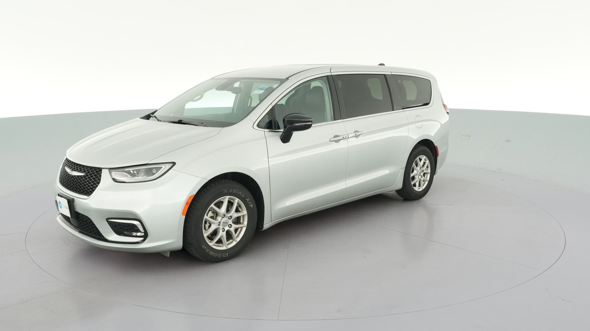 2024 Chrysler Pacifica vehicle photo