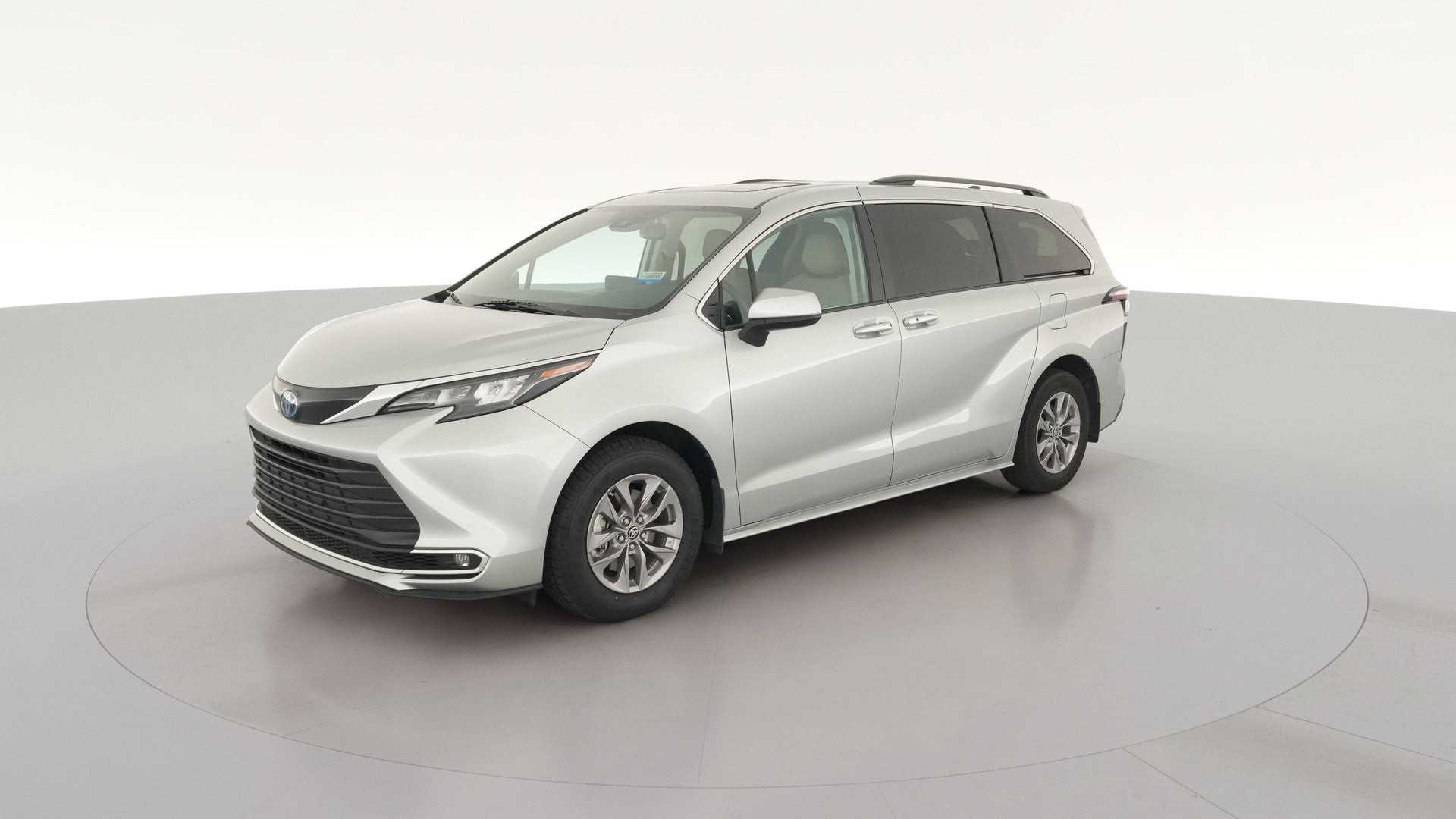 2024 Toyota Sienna vehicle photo