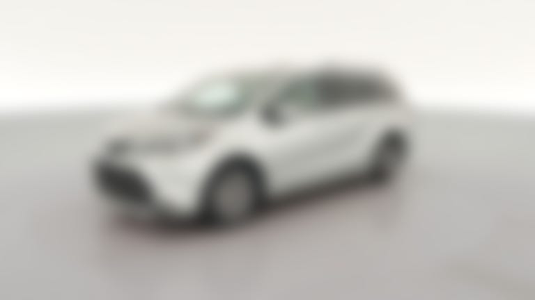2024 Toyota Sienna vehicle photo