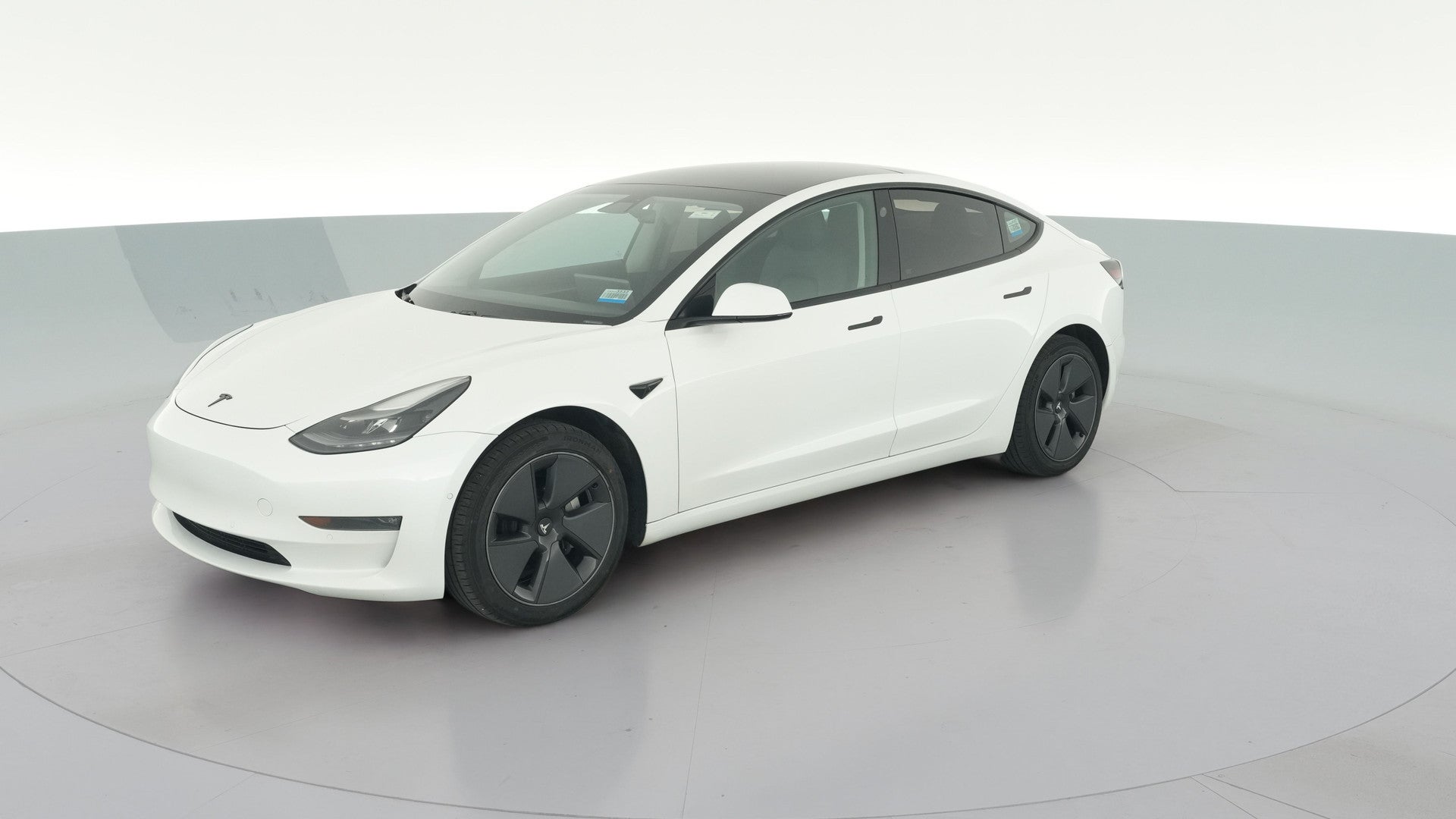 2021 Tesla Model 3 vehicle photo