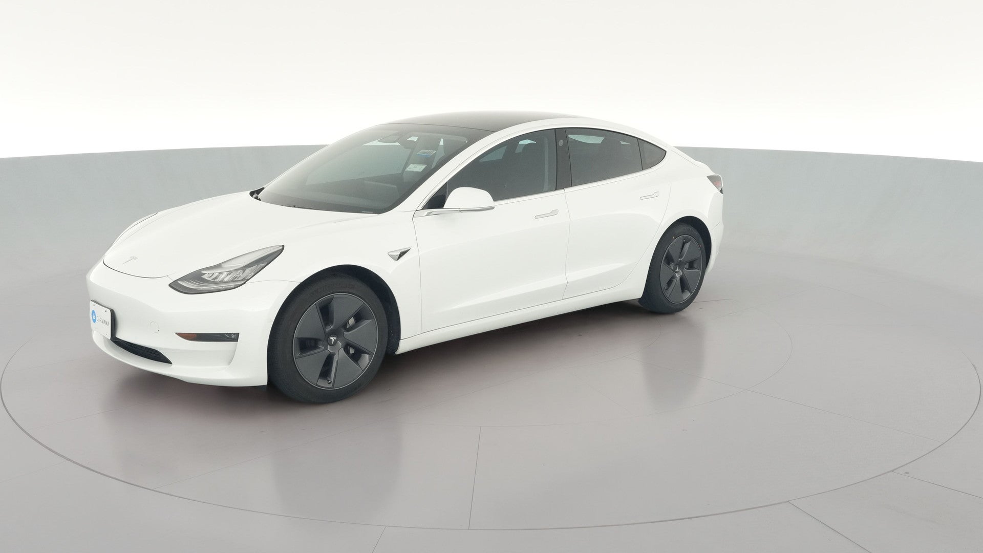 2019 Tesla Model 3 vehicle photo
