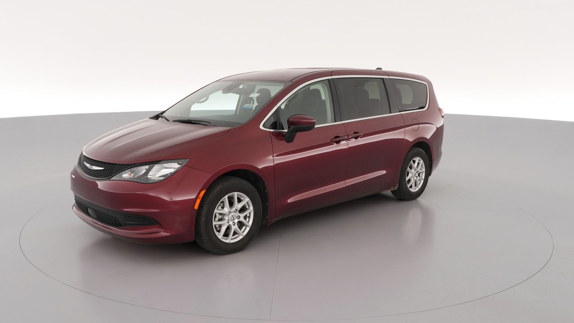 2023 Chrysler Voyager vehicle photo