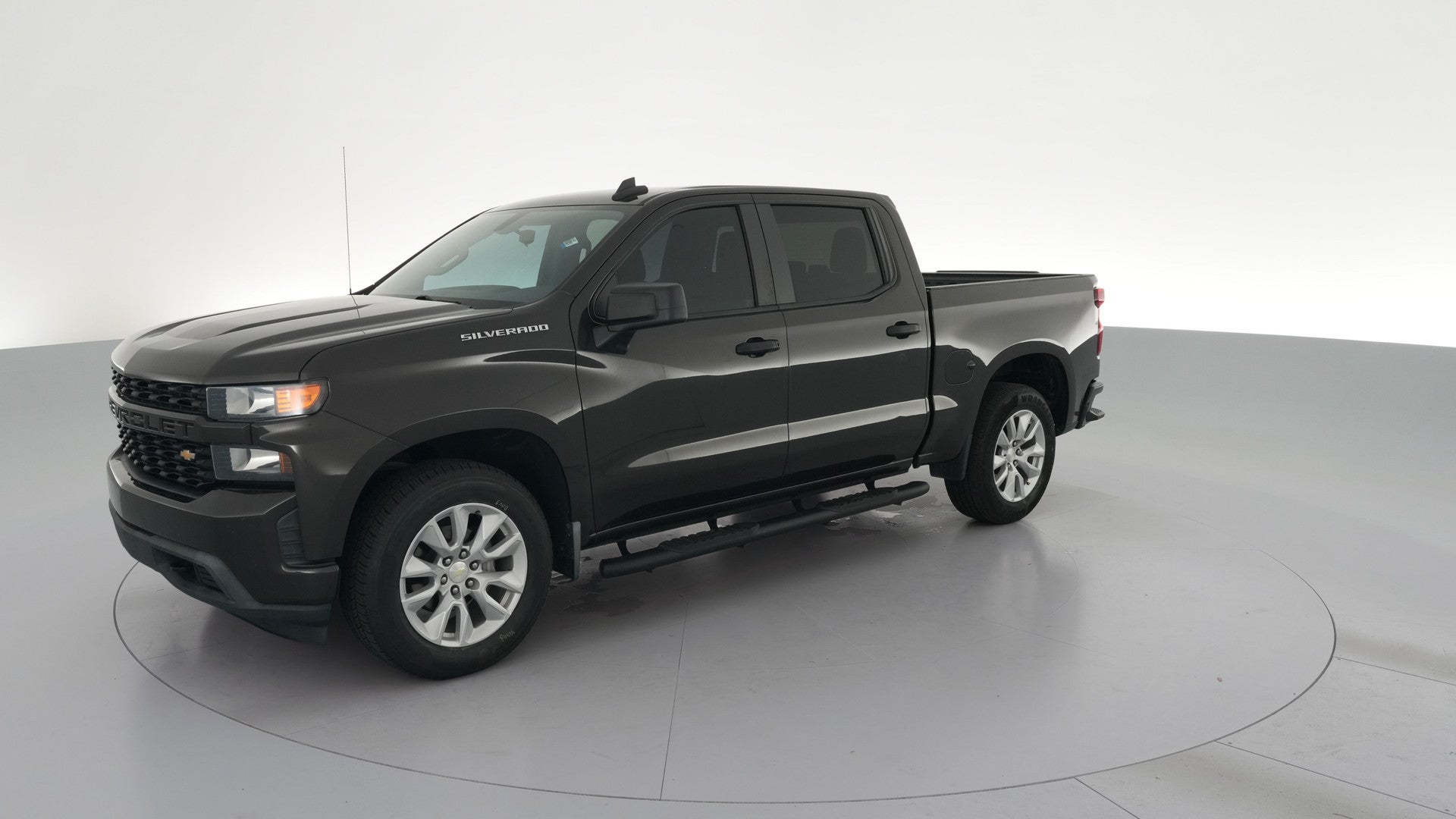 2021 Chevrolet Silverado 1500 Crew Cab vehicle photo