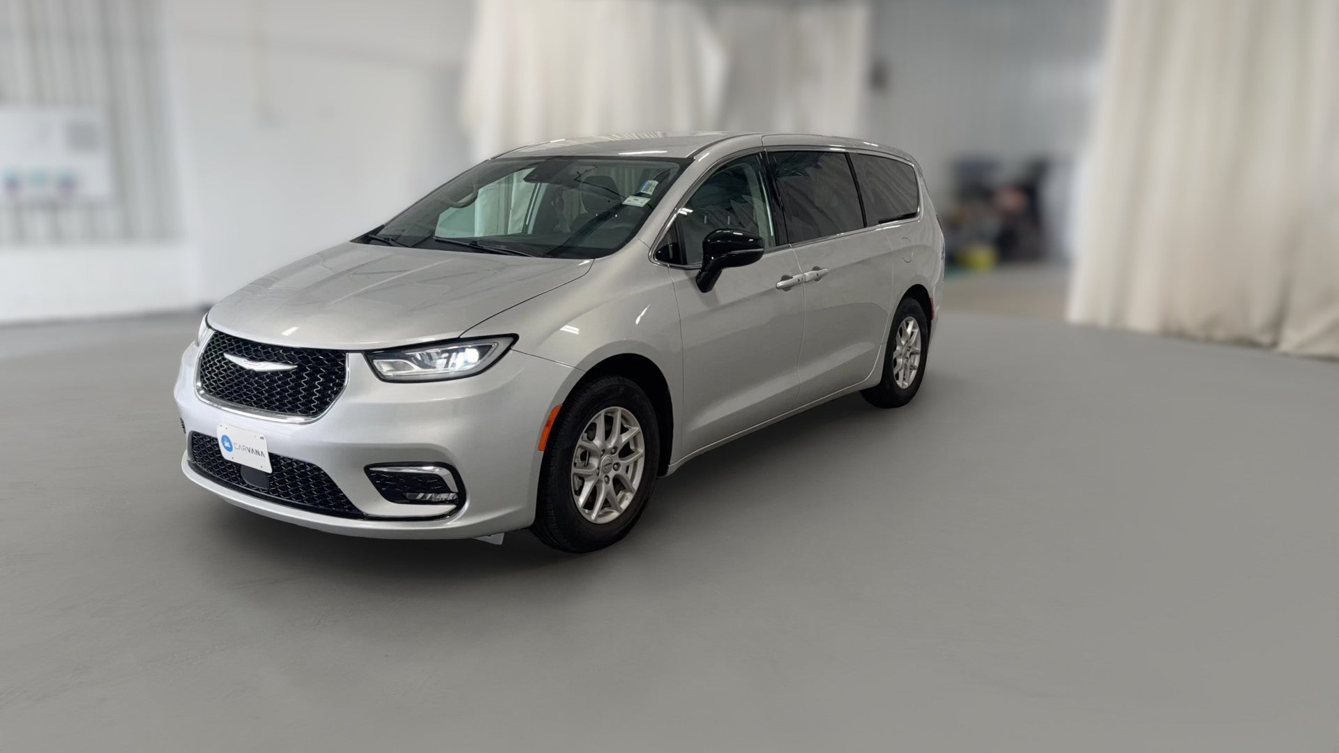 2024 Chrysler Pacifica vehicle photo
