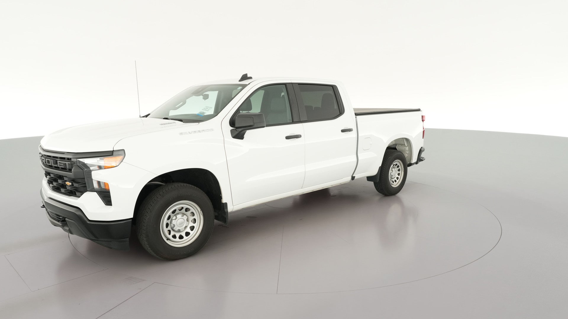 2024 Chevrolet Silverado 1500 Crew Cab vehicle photo