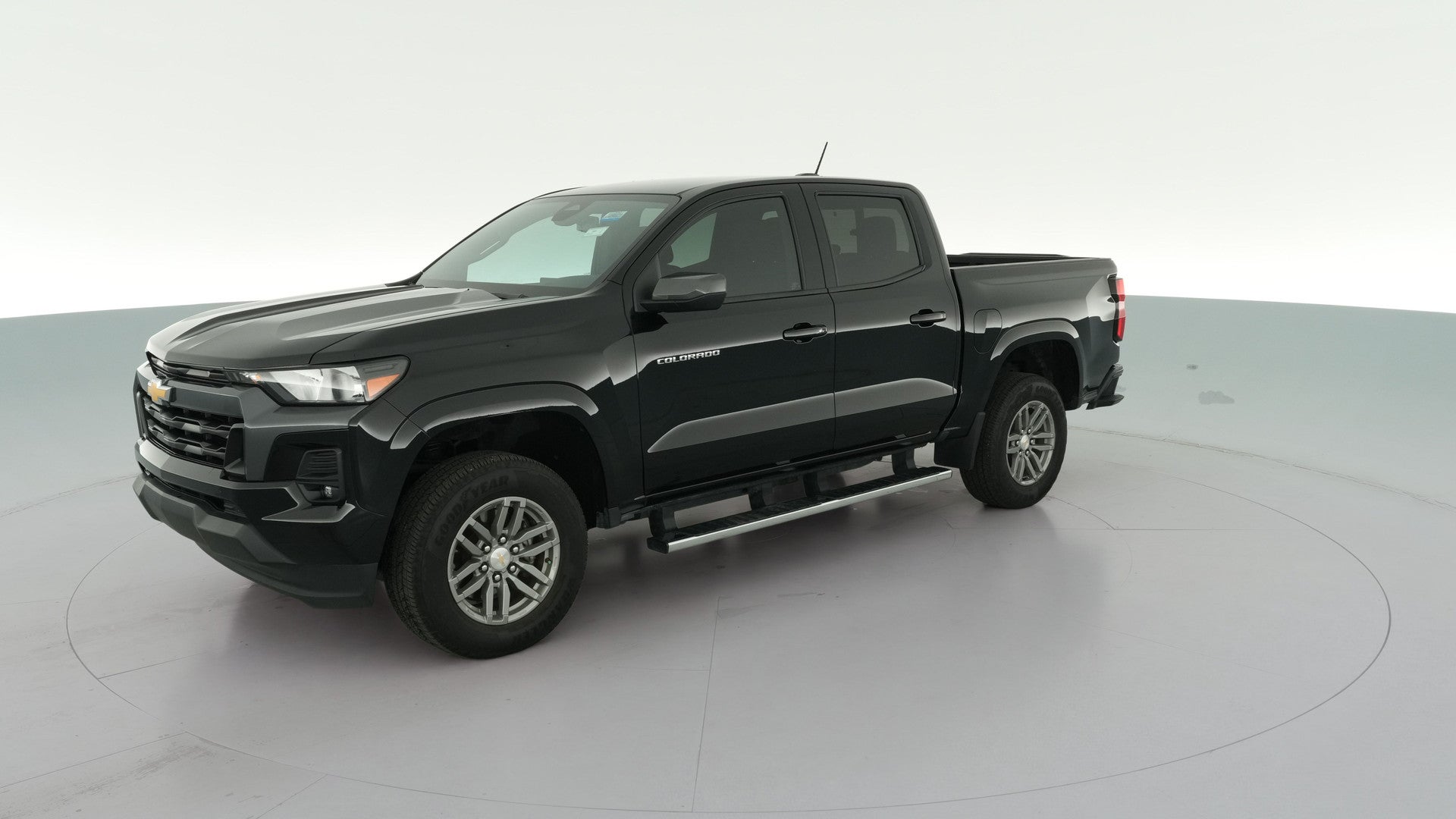 2024 Chevrolet Colorado Crew Cab vehicle photo