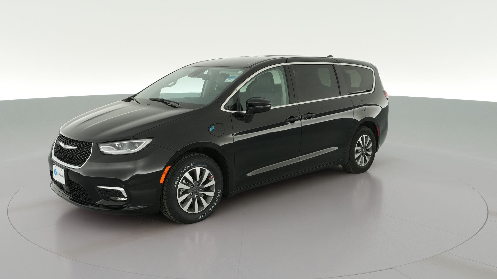 2024 Chrysler Pacifica Hybrid vehicle photo