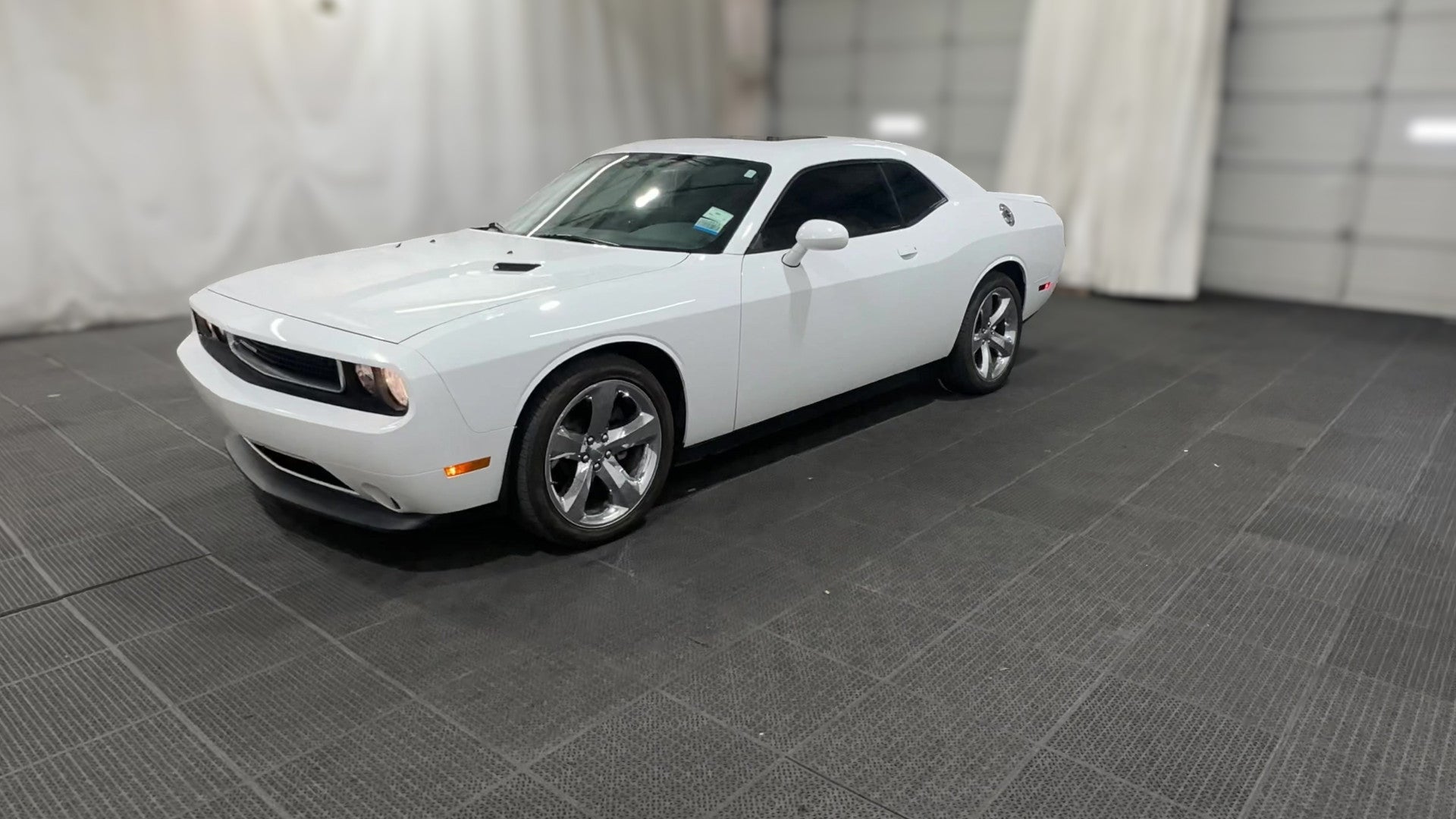 2014 Dodge Challenger vehicle photo