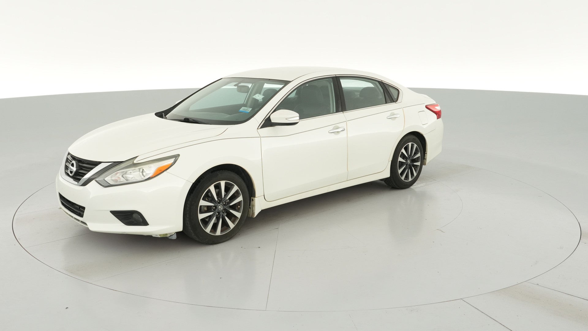 2016 Nissan Altima vehicle photo